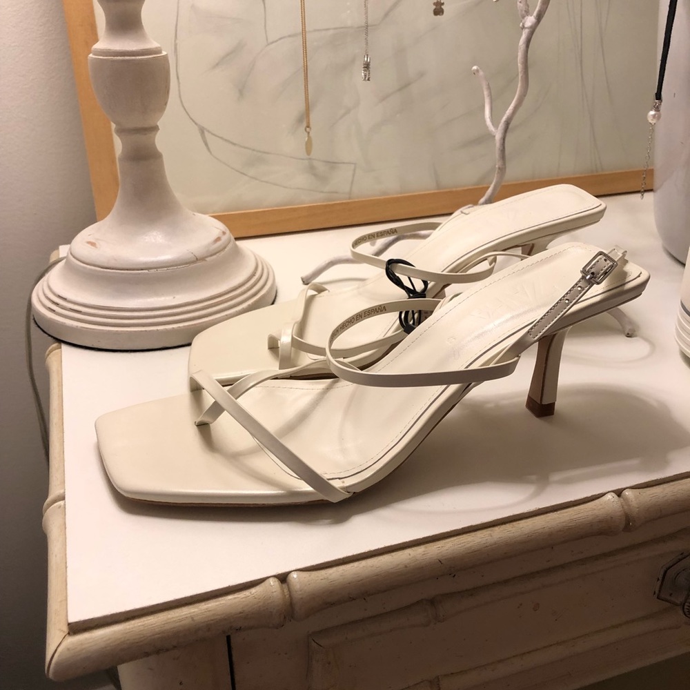 NWT Genuine leather Zara sandals